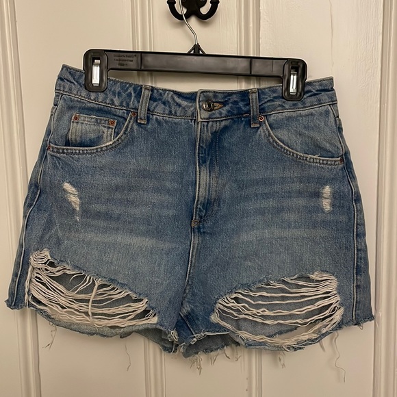 Topshop Highwaisted jean short, Mom style - Picture 1 of 9